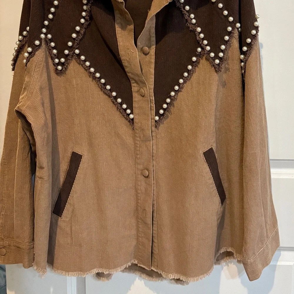 Lightweight shacket - Picture 3 of 3